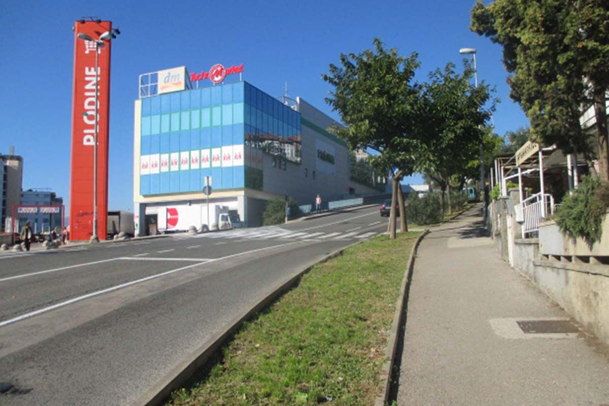 Trgovački centar Rijeka (Vukovarska)